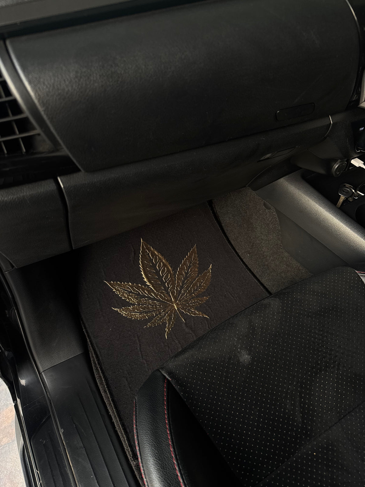 Santa Marta Gold Mats